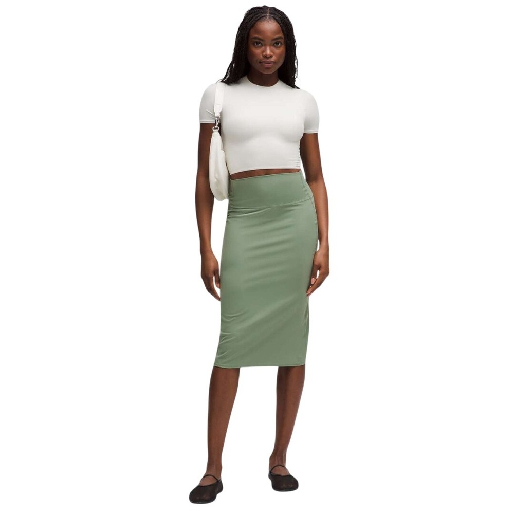 Lululemon Women's Green Eucalyptus Nulu Slim-Fit High Rise Midi Skirt Size 10